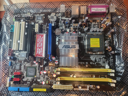 ASUS P5N32-E SLI AiLifestyle Series, LGA775 Socket, Intel Motherboard